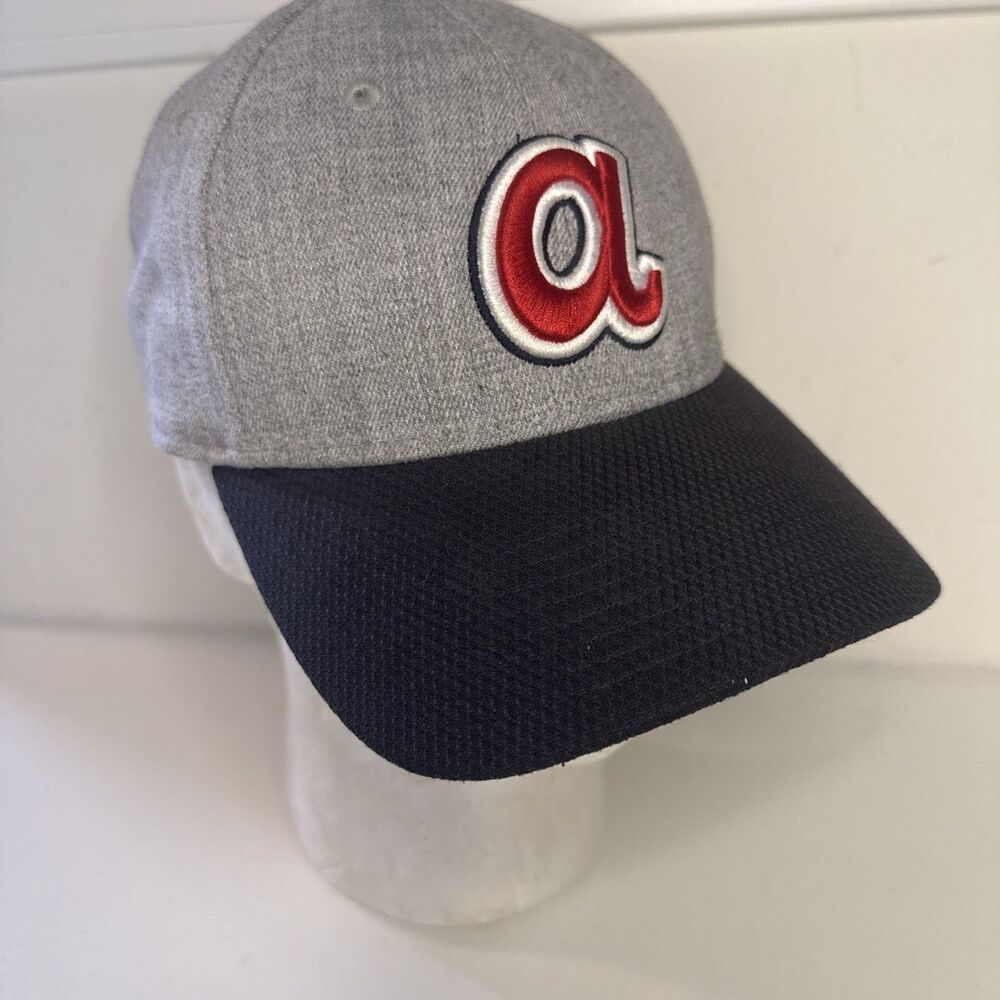 Atlanta Braves Hat Cap Fitted Mens Small Medium Gray Navy Wool-blend New Era